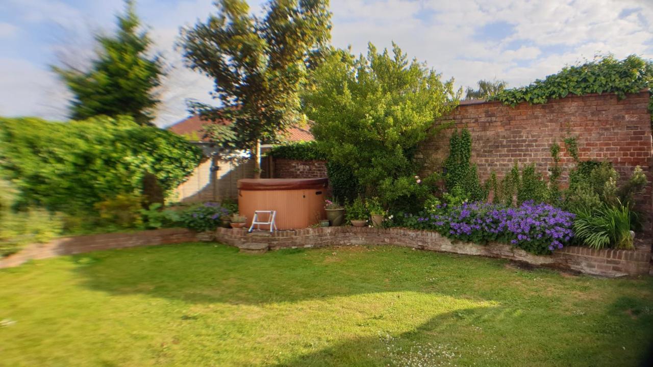 Holly Cottage, Hidden Gem In The Yorkshire Wolds Welton  Extérieur photo
